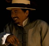 Кадр Пусть летят пули