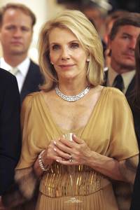 Кадр Грязные мокрые деньги