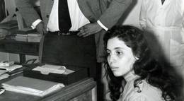 Кадр из фильма "Адвокат террора" - 1