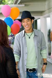 Кадр Джинсы – талисман 2