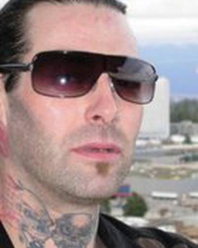 Твэн Холлидэй фото