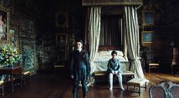 Кадр из фильма "Фаворитка" - 1