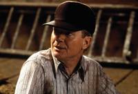 Кадр Джулиан По