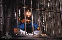 Кадр Золотые цепи