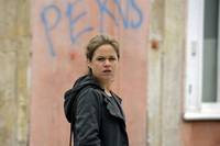 Кадр Быть человеком