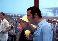 Кадр Вы обручены с греческим моряком или пилотом?