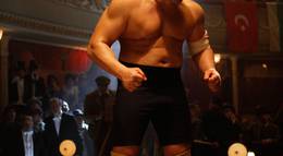 Кадр из фильма "Поддубный" - 2