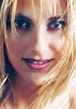 Қызы әкесімен секс, әкесі қызының кеудесін соратын видео