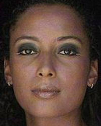 Аника Пуатье фото