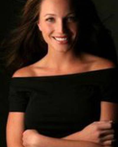 Кари Хокер фото