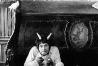 Кадр Птички, сироты и блаженные