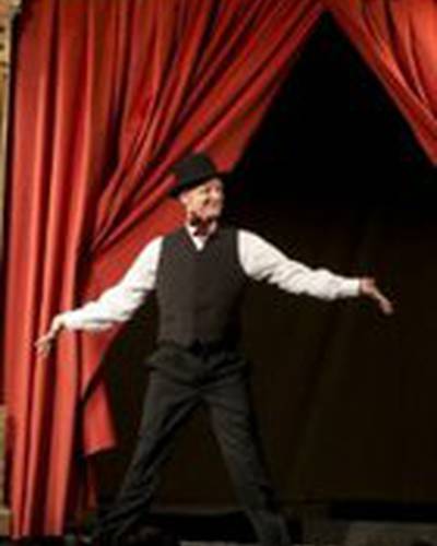 Richard Bovnoczki фото