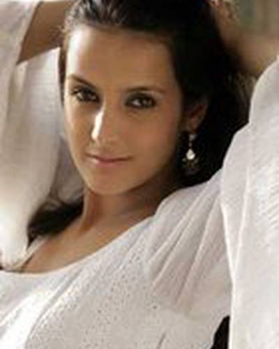 Тулип Джоши фото