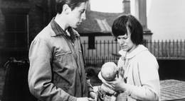 Кадр из фильма "Вкус меда" - 1