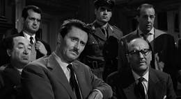 Кадр из фильма "Проклятая путаница" - 2