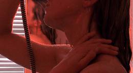 Кадр из фильма "Постельные сцены" - 2