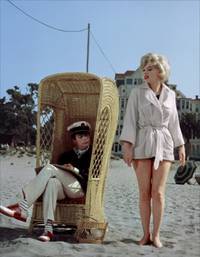 Кадр В джазе только девушки