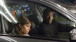 Кадр из фильма "Вне закона" - 2