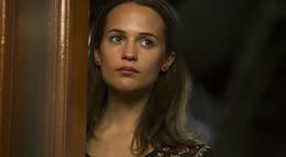 Кадр из фильма "Пятая власть" - 1