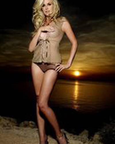 Сара Джейн Данн фото