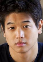 Ки Хонг Ли фото