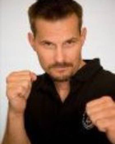 Кевин Ли Льюис фото