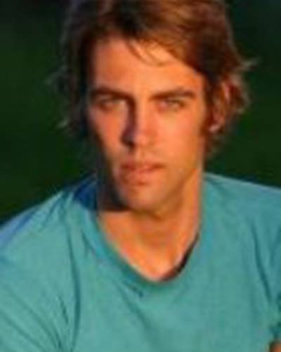 Митч Икинс фото