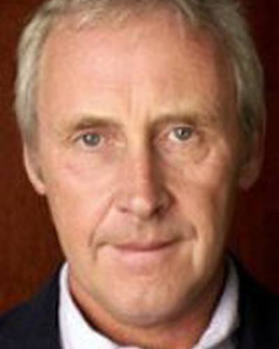 Гиллис МакКиннон фото