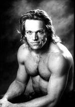 Брайан Томпсон фото