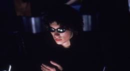 Кадр из фильма "Убежище" - 2