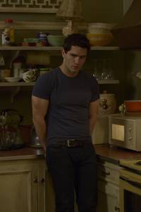 Кадр Быть человеком