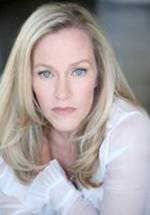 Джули Энн Лоури фото