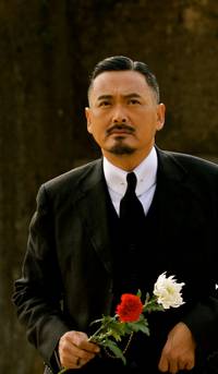 Кадр Пусть летят пули