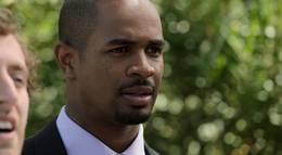 Кадр из фильма "Поженить Бэрри" - 1