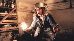 Кадр из фильма "Последняя песнь Мифуне" - 1