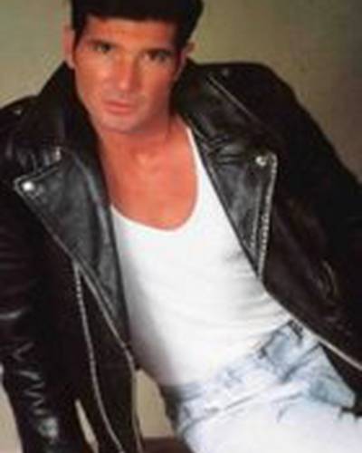 Карло Корасон фото