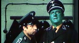 Кадр из фильма "Завтра встану и обожгусь чаем" - 1