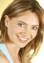 Кэролайн Джейден Стусси фото