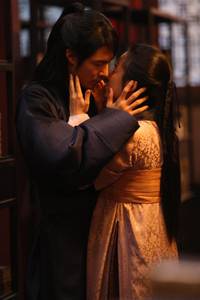 Кадр Ледяной цветок