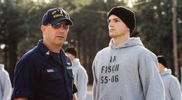 Кадр из фильма "Спасатель" - 1