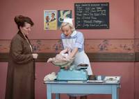 Кадр Вызовите акушерку