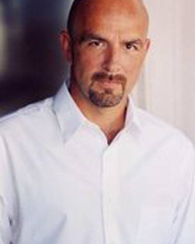 Марк Хоукинс фото