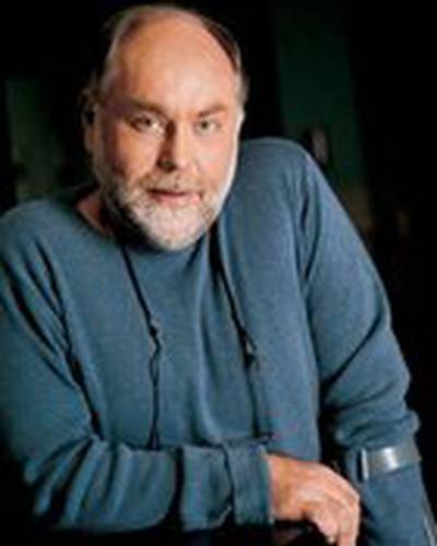 Роберт Дэвид Холл фото