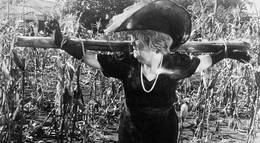 Кадр из фильма "Осужденные на одиночество" - 2