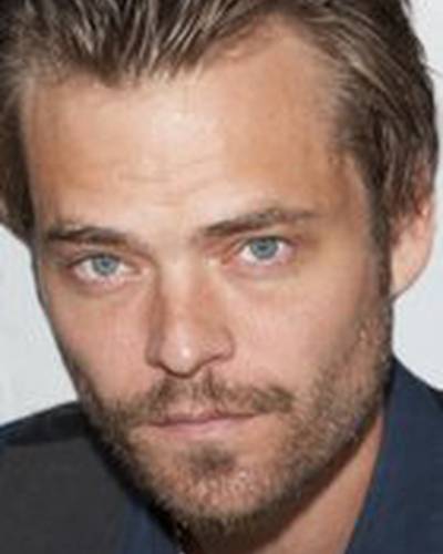 Кристофер Бакус фото