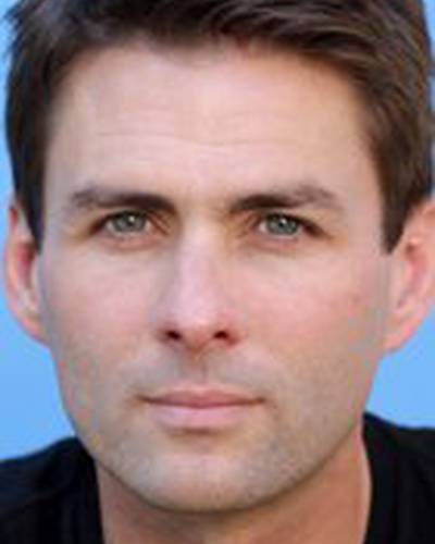 Кирен Хатчисон фото