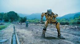 Кадр из фильма "Киборги" - 2