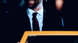 Кадр из фильма "Голубая сталь" - 2