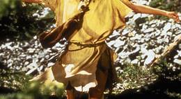 Кадр из фильма "Клан Пещерного Медведя" - 1