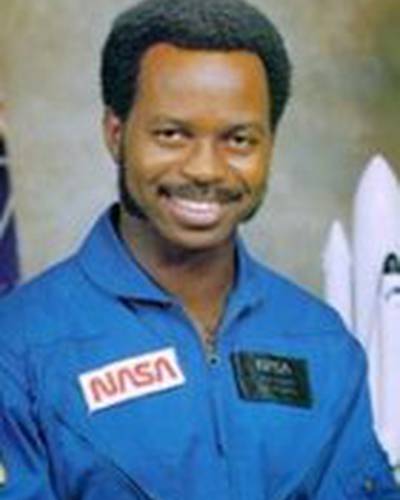 Рональд МакНейр фото